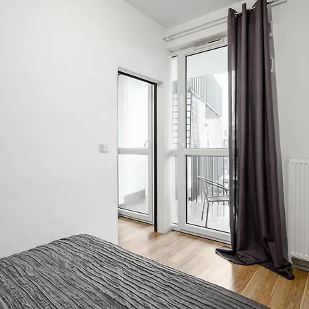 Apartament Chill Airport *