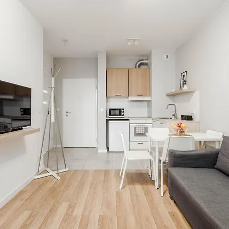 Chill Airport Apartment Warsaw